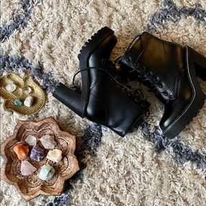 Madden Girl Combat Booties✨
